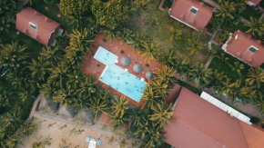 Huong Phong Ho Coc Beach Resort